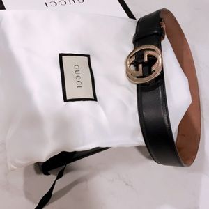 Authentic leather Gucci belt with interlocking G buckle